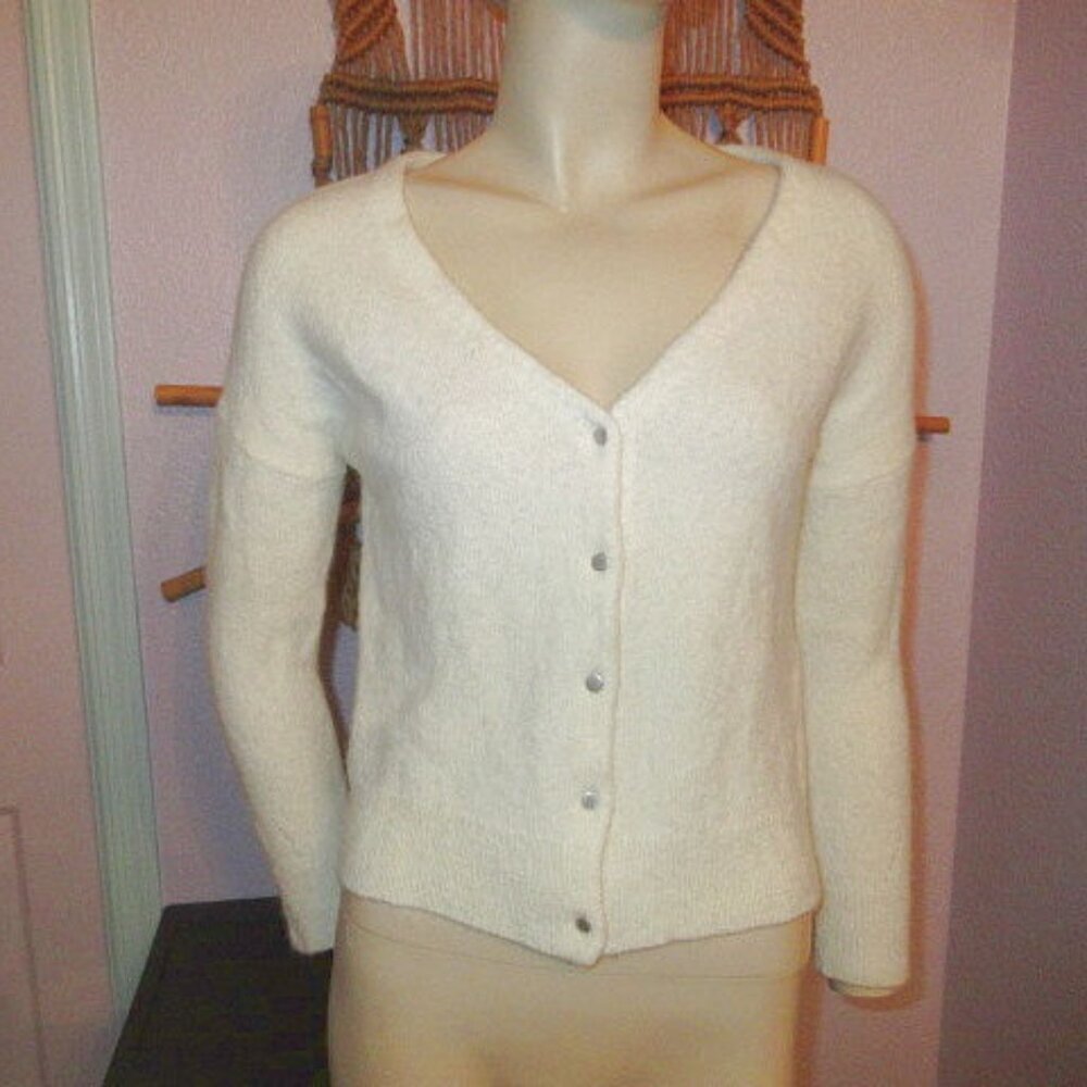 The White Company Crop Cardigan Size M Sweater Alpaca Wool Blend Quiet Luxury